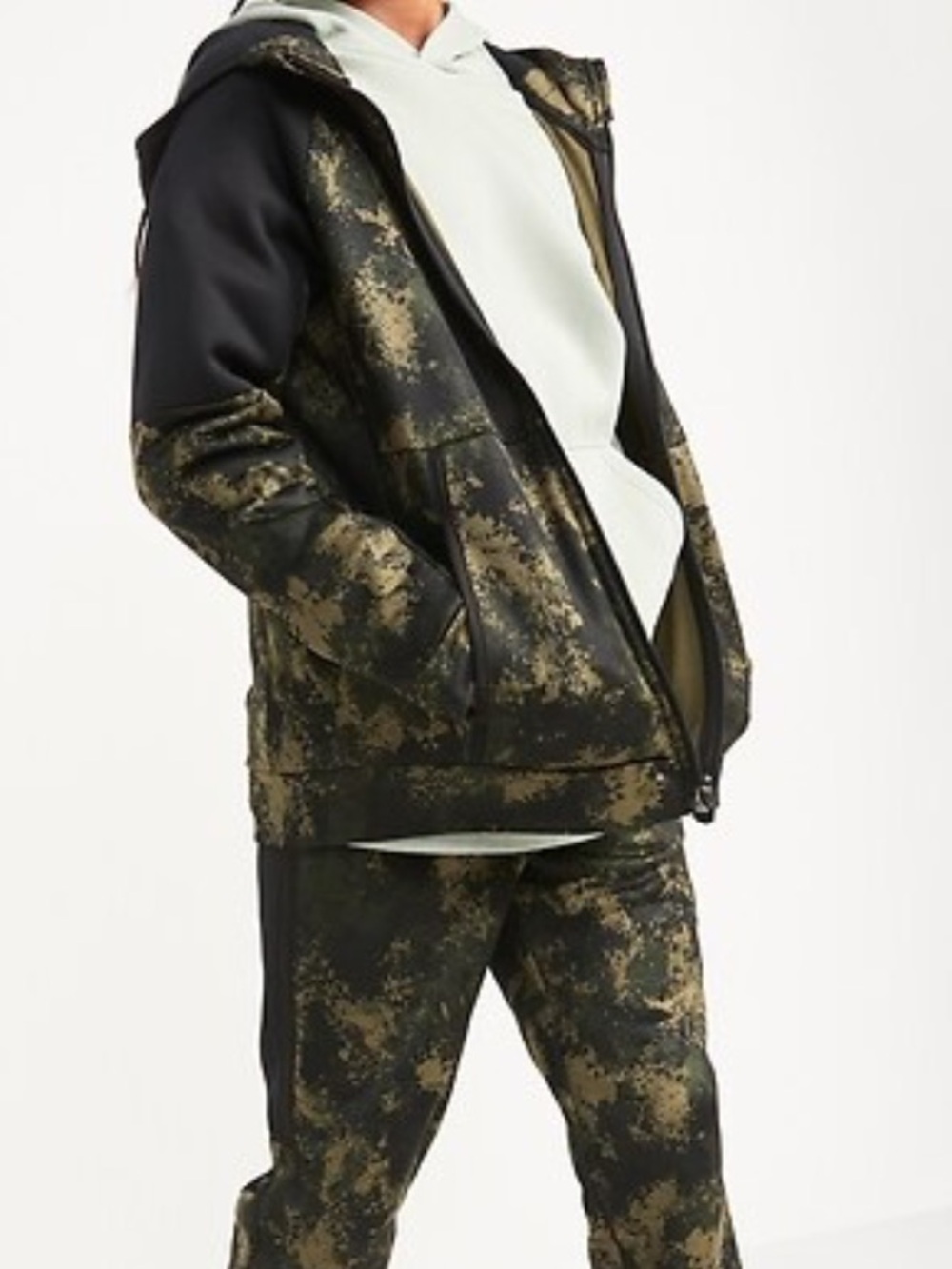 Camo-Print Hooded Zipped Sweatshirt